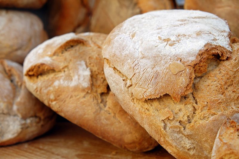 the-disciples-from-emmaus-recognised-jesus-when-he-broke-bread